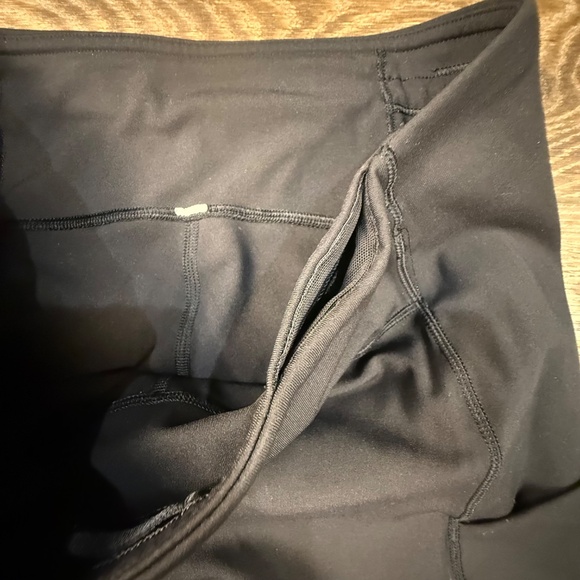 Lululemon Speed Up Crop 21" Leggings, Medium Rise, Black, Sz 6 Athletic Logo - Picture 7 of 10